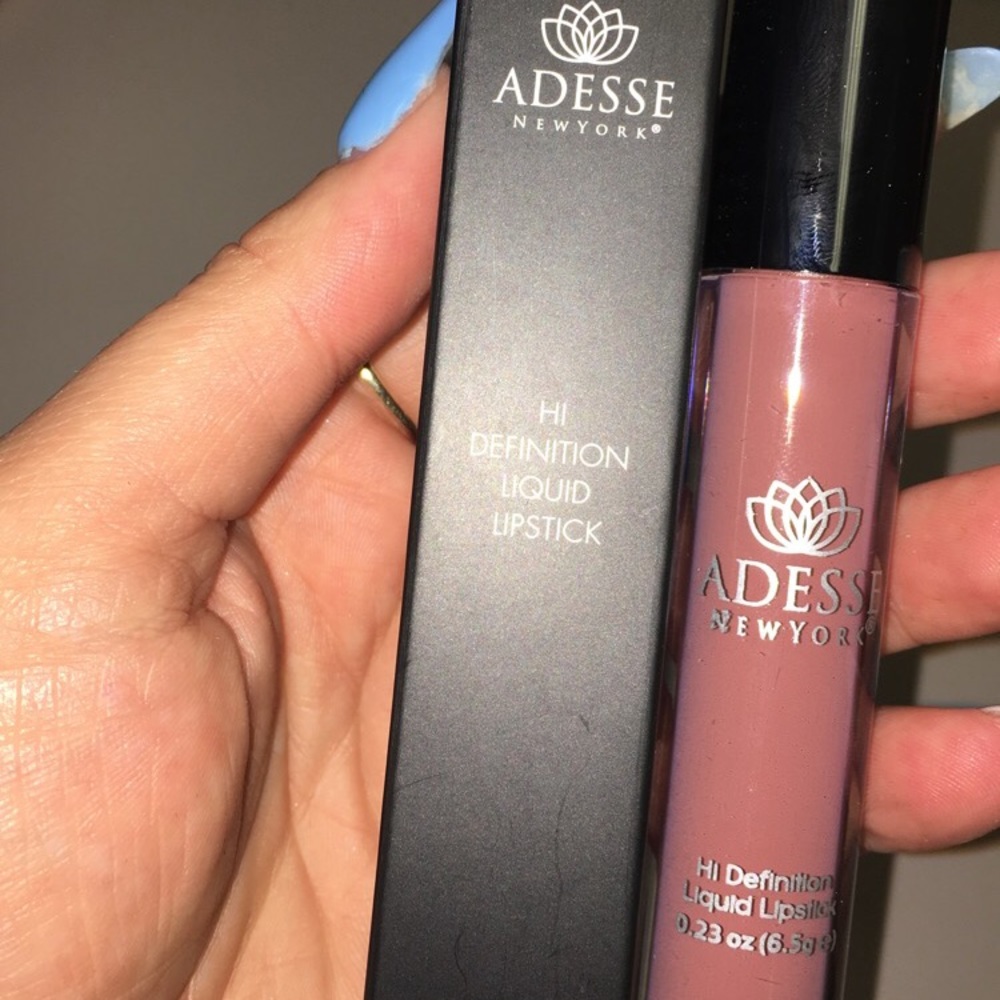 Adesse hi definition liquid lipstick